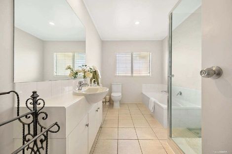 Photo of property in 1/12 Arrathorne Place, Northpark, Auckland, 2013