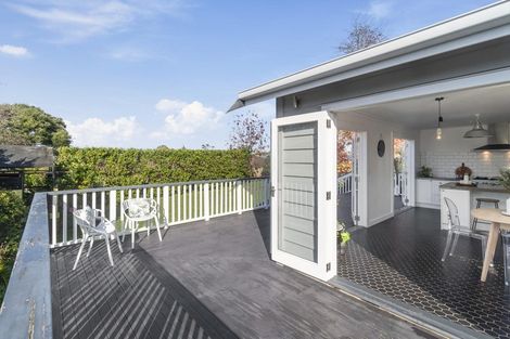 Photo of property in 22 Alexandra Street, Riverhead, 0820