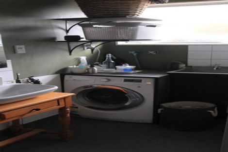 Photo of property in 2/43 Leighton Avenue, Waiwhetu, Lower Hutt, 5010