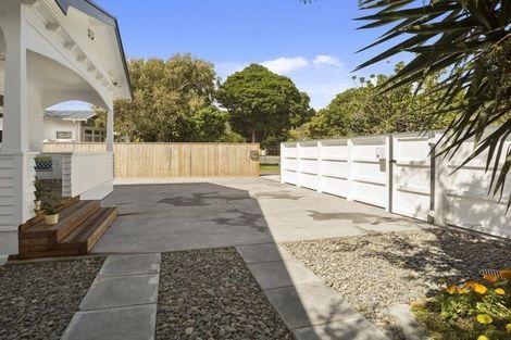 Photo of property in 27 Hardy Street, Waterloo, Lower Hutt, 5011