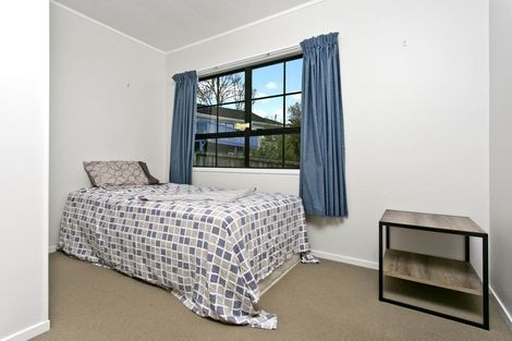 Photo of property in 13 Santiago Crescent, Unsworth Heights, Auckland, 0632