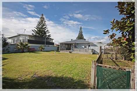 Photo of property in 8 Kennedy Street, Foxton Beach, Foxton, 4815