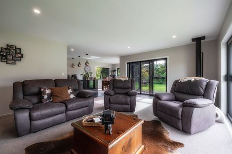 Photo of property in 634 Beaconsfield Valley Road, Waituna West, Feilding, 4779