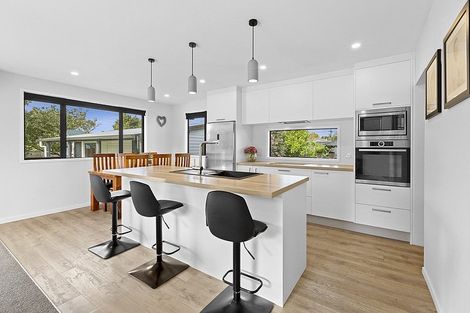 Photo of property in 369 Carrington Street, Upper Vogeltown, New Plymouth, 4310