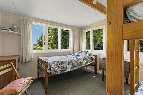 Photo of property in 2/202 Lake Terrace, Waipahihi, Taupo, 3330