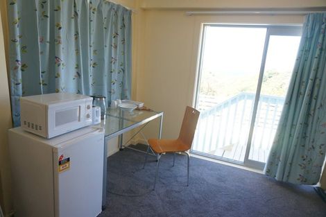 Photo of property in 21 Houghton Bay Road, Houghton Bay, Wellington, 6023