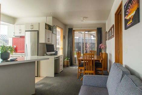 Photo of property in 5 Rochfort Place, Westport, 7825