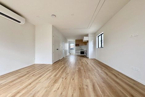 Photo of property in 2/5 Richard Road, Mangere, Auckland, 2022