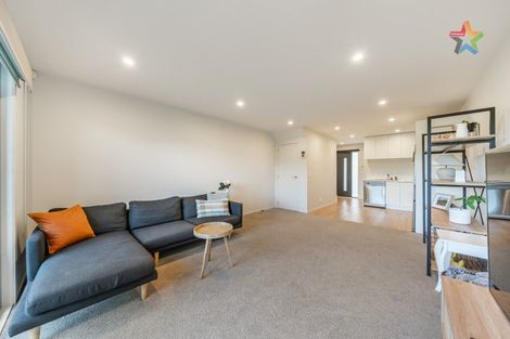 Photo of property in 4 Harena Way, Moera, Lower Hutt, 5010