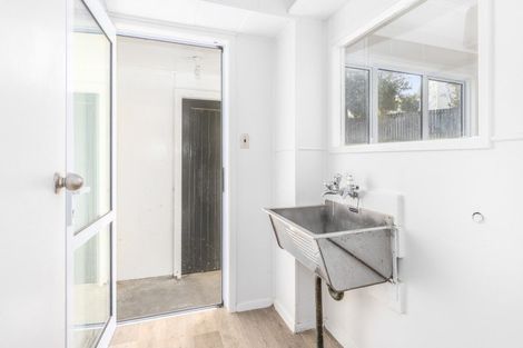 Photo of property in 1a-b Devon Place, Cannons Creek, Porirua, 5024