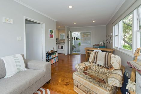 Photo of property in 1/5 Edgars Road, Westmere, Auckland, 1022