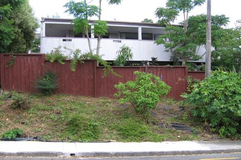 Photo of property in 21 Harrybrook Road, Green Bay, Auckland, 0604