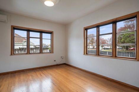 Photo of property in 110 Bath Street, Levin, 5510