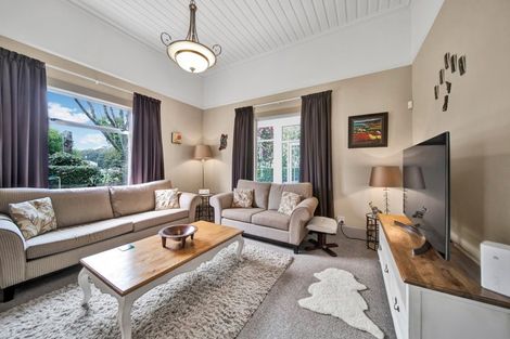 Photo of property in 4 Cross Street, Lepperton, New Plymouth, 4373