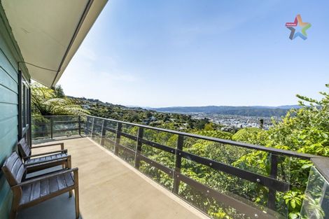 Photo of property in 93 Miromiro Road, Normandale, Lower Hutt, 5010