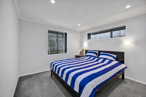 Photo of property in 6 Frederick Place, Whalers Gate, New Plymouth, 4310