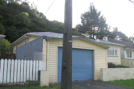Photo of property in 14 Sunny Grove, Wainuiomata, Lower Hutt, 5014