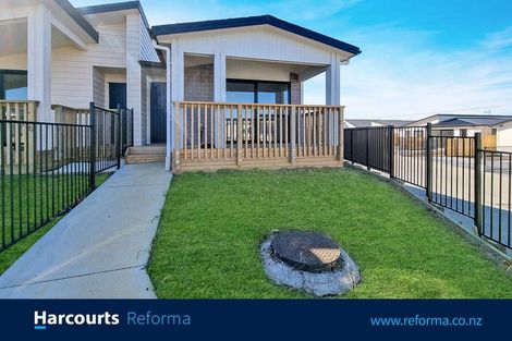 Photo of property in 3b Cronshaw Road, Karaka, Papakura, 2113