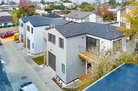 Photo of property in 86a Kervil Avenue, Te Atatu Peninsula, Auckland, 0610