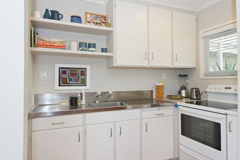 Photo of property in 1/5 Edgars Road, Westmere, Auckland, 1022