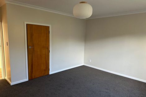Photo of property in 5 Larsen Crescent, Tawa, Wellington, 5028