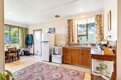 Photo of property in 6 District Road, Roseneath, Port Chalmers, 9023