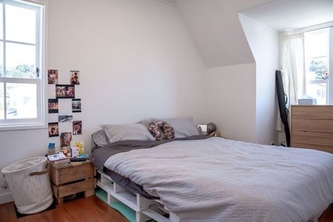 Photo of property in 35a Marine Parade, Seatoun, Wellington, 6022