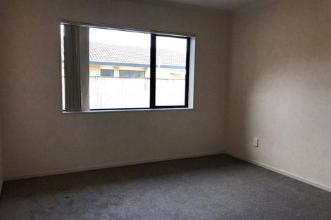 Photo of property in 16 Erne Crescent, East Tamaki, Auckland, 2016