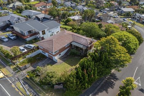 Photo of property in 38 Sunset Road, Unsworth Heights, Auckland, 0632