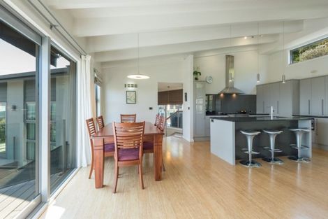 Photo of property in 28 Commodore Place, Britannia Heights, Nelson, 7010