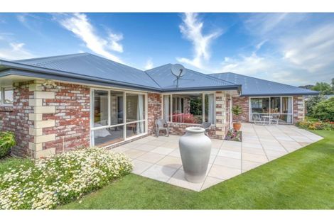 Photo of property in 61 Chesterfield Mews, Russley, Christchurch, 8042