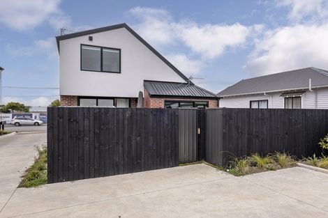 Photo of property in 1/21 Montreal Street, Sydenham, Christchurch, 8023