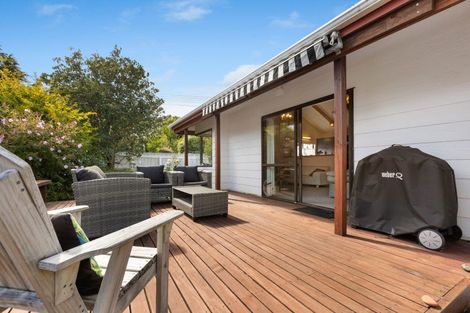 Photo of property in 122 Glenpark Avenue, Frankleigh Park, New Plymouth, 4310