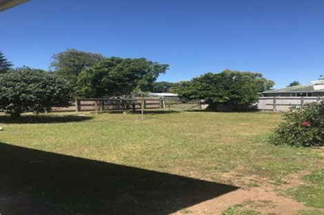 Photo of property in 5 Kerry Place, Papakura, 2110