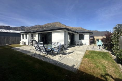 Photo of property in 5 Violet Way, Lower Shotover, Queenstown, 9304