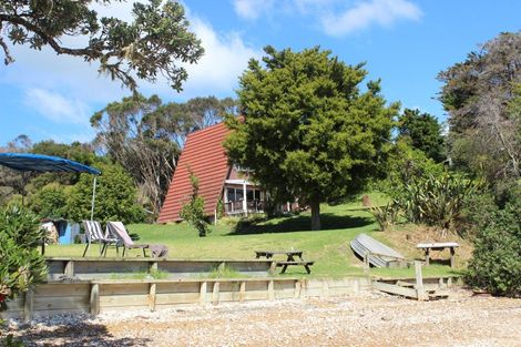 Photo of property in 206 Aucks Road, Okiato, Russell, 0272