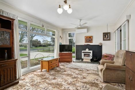 Photo of property in 234 Shakespeare Street, Leamington, Cambridge, 3432