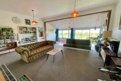 Photo of property in 81 Karaka Street, Castlecliff, Whanganui, 4501