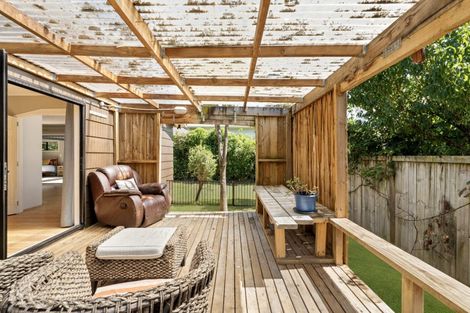 Photo of property in 6 Rutherford Street, Otumoetai, Tauranga, 3110