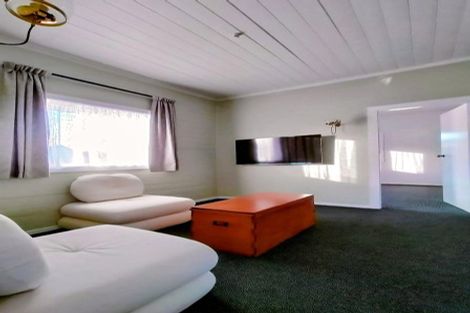 Photo of property in 127 Muritai Road, Eastbourne, Lower Hutt, 5013