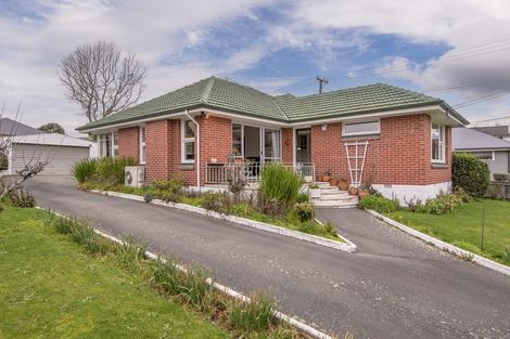 Photo of property in 231 Fifield Terrace, Opawa, Christchurch, 8023