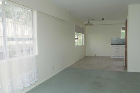 Photo of property in 2/15a Mcintyre Road, Mangere Bridge, Auckland, 2022