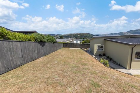 Photo of property in 7 Sumner Terrace, Aotea, Porirua, 5024