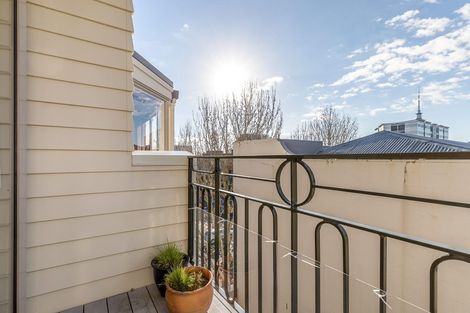 Photo of property in Henry Walton Flats, 2/2 Upper Queen Street, Auckland Central, Auckland, 1010