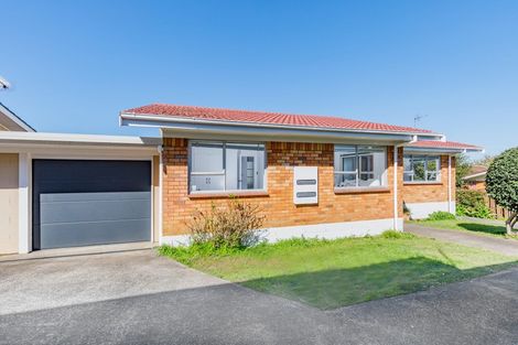 Photo of property in 2/84 Namata Road, One Tree Hill, Auckland, 1061