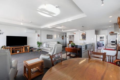 Photo of property in 1/154 Marine Parade, Mount Maunganui, 3116