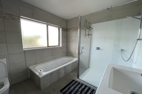 Photo of property in 9 Sirius Place, Botany Downs, Auckland, 2010