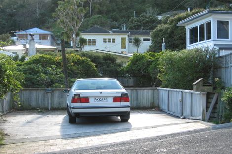 Photo of property in 23a Rona Street, Eastbourne, Lower Hutt, 5013