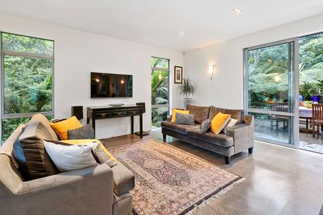 Photo of property in 190a Huia Road, Titirangi, Auckland, 0604