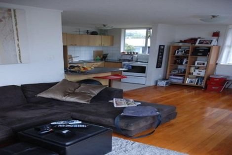 Photo of property in 2/2 Prebble Place, Mission Bay, Auckland, 1071